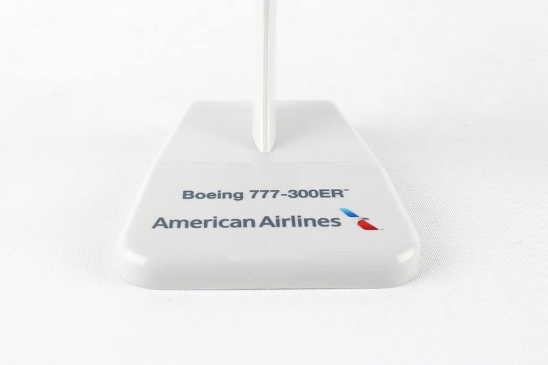 Boeing 777-300ER American Airlines WiFi with Radome U47616