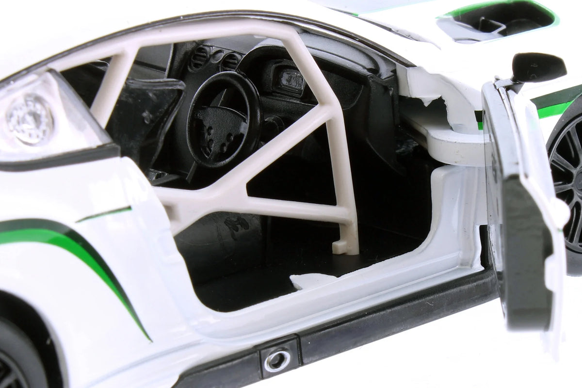 1/24 Scale White Diecast Model Car L516