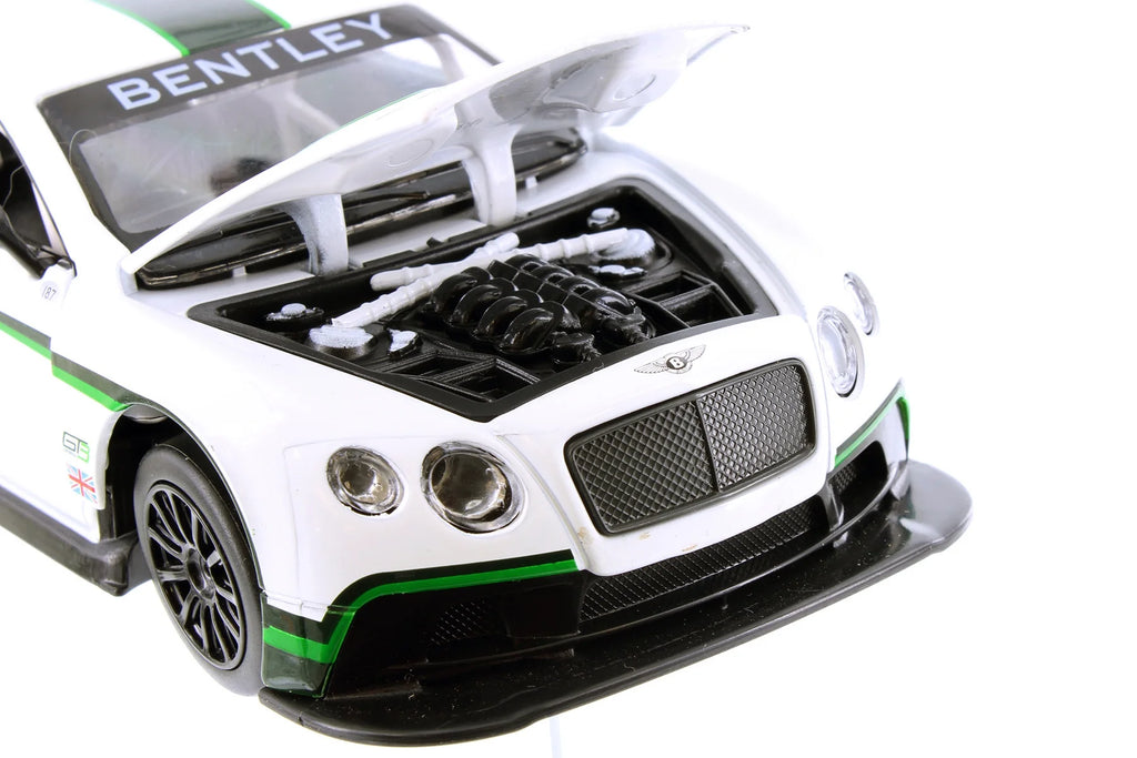 1/24 Scale White Diecast Model Car L516