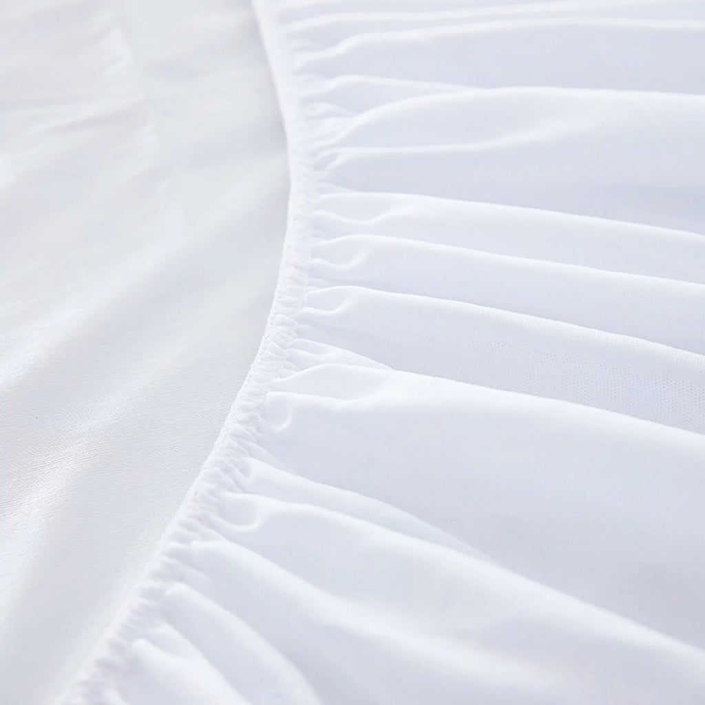 Queen Waterproof Mattress Protector K1847
