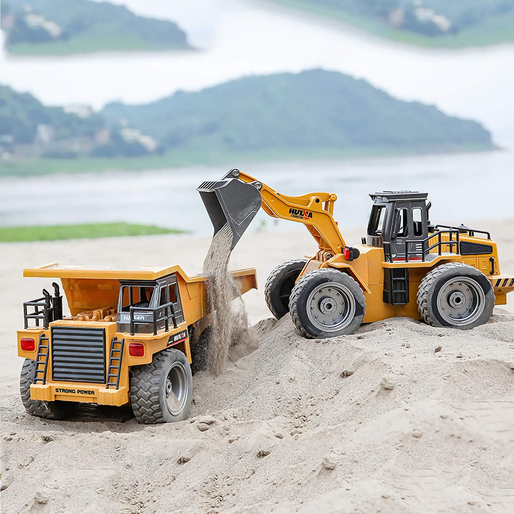 Remote Control Construction Dump Truck 1/18 Scale RC Toy J2873