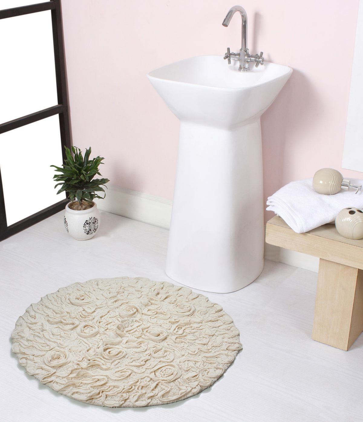 Ivory Cotton 22" Round Bathroom Rug Z905