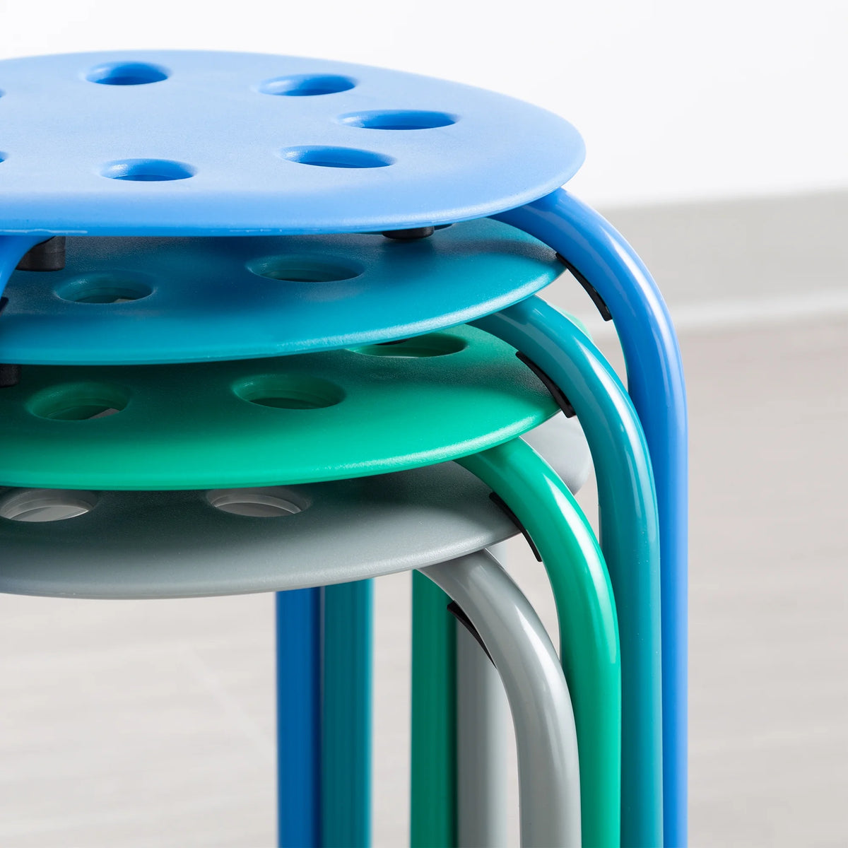 Stacking Stool Set 17.75" H Seat Pack of 4 I387672
