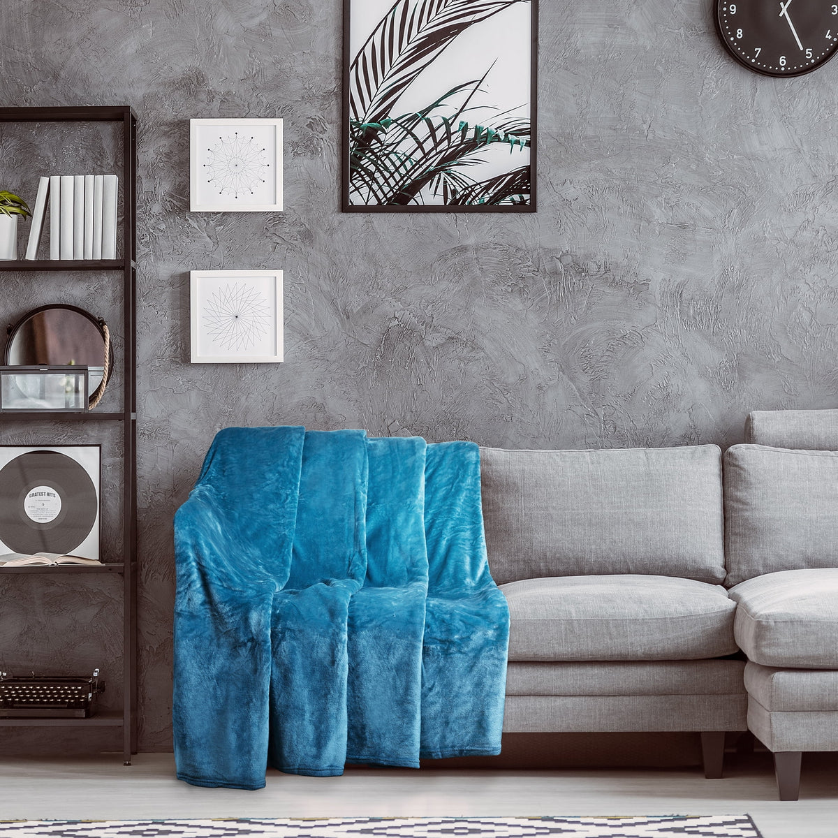 Blue Plush Microfiber Throw Blanket L675707